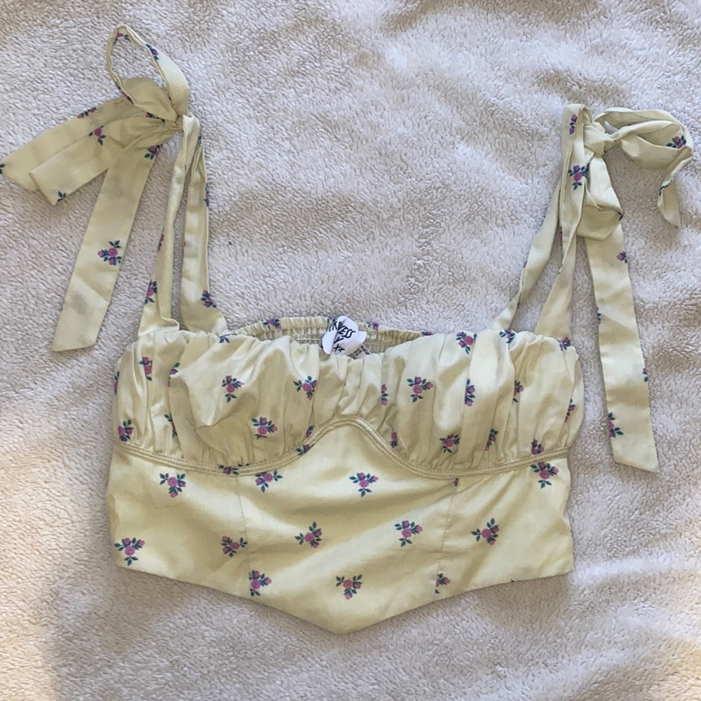 COPY - Princess Polly crop top